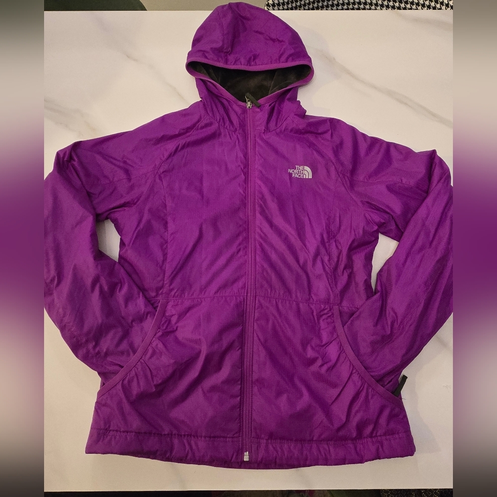 The North Face Sherpa Lined hooded zip-up jacket SZ S. Great condition